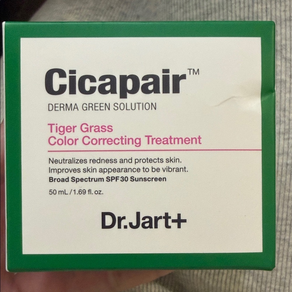 Dr. Jart+ Cicapair Tiger Grass Color Correcting Treatment SPF 30 - Green
